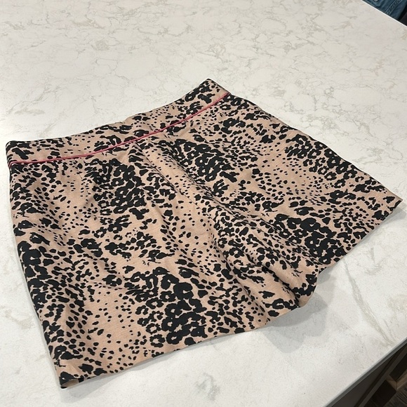 J. Crew Leopard Print Trouser Lined Linen Blend Shorts Size 6 - Picture 15 of 16